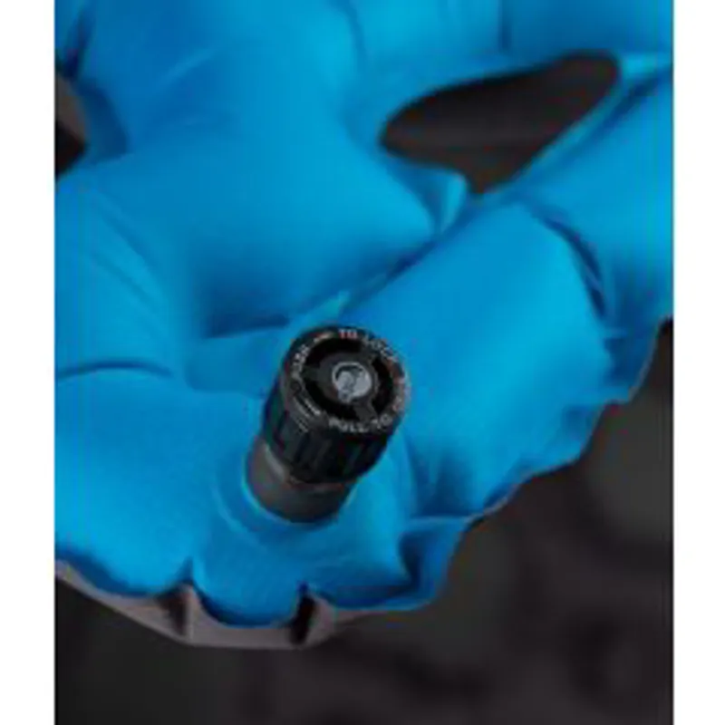 Klymit Intertia Ozone Sleeping Pad Unisex in Blue-4