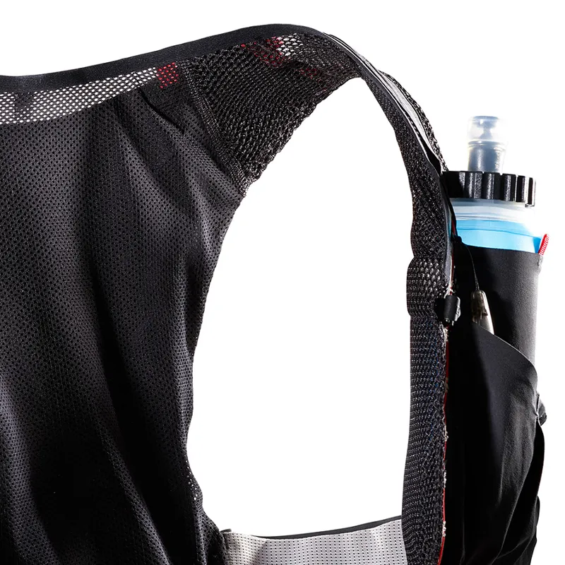 Salomon S/LAB Sense Ultra 8 Set Unisex Race Vest in Black-3