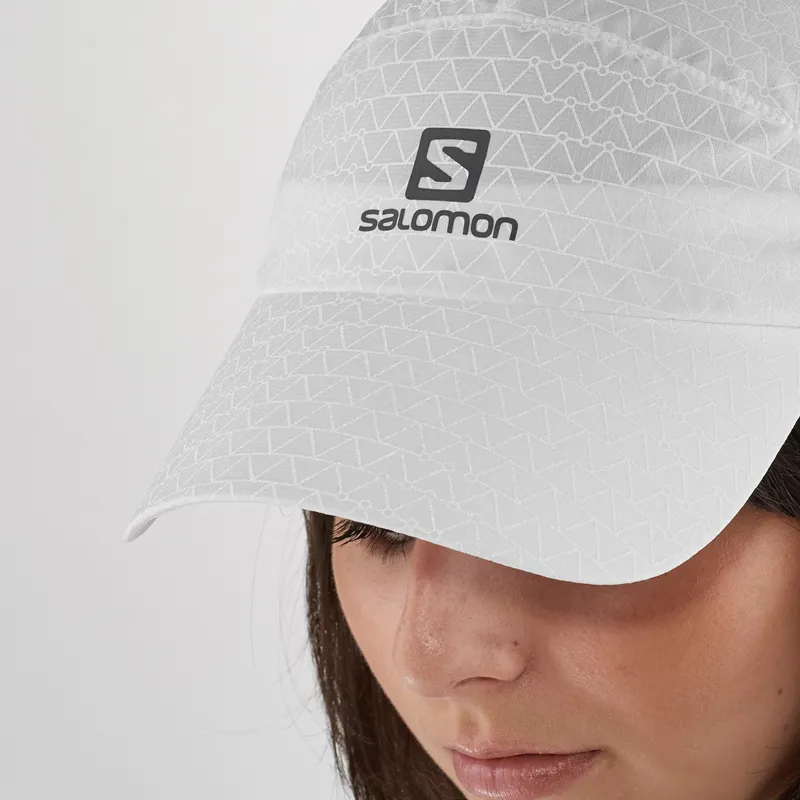Salomon reflective store cap