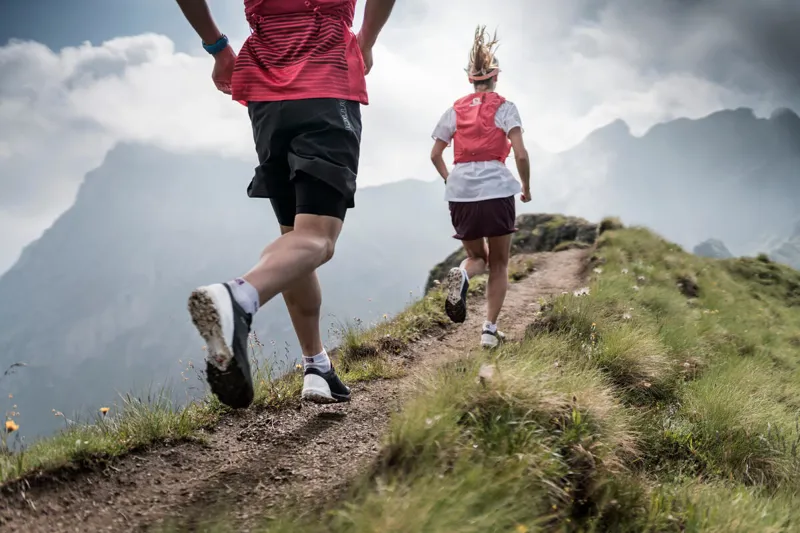Salomon Sense Pro 4 Men's Trail Running Shoe in Black/White/Cherry Tom-10