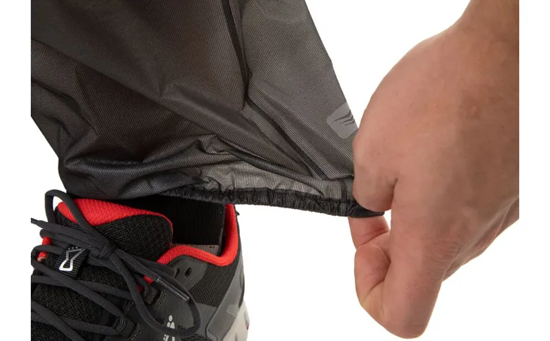 Inov8 Unisex Ultrapant in Black-2