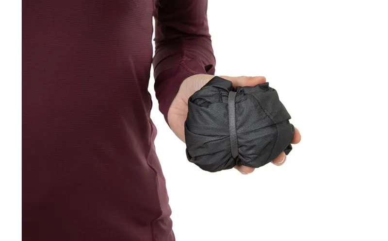 Inov8 Unisex Ultrapant in Black-3