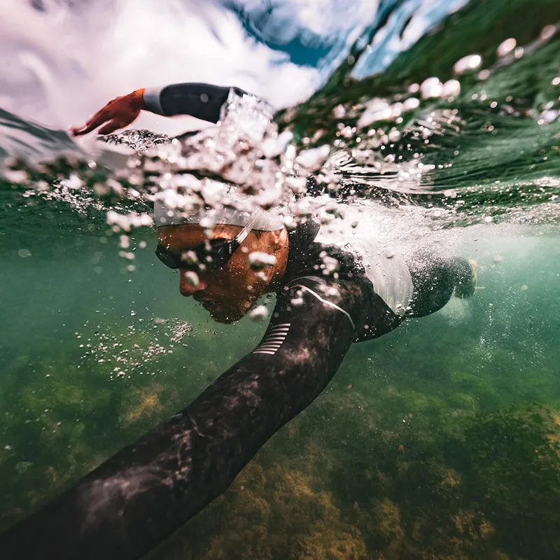 Zone3 Mens Agile Wetsuit in Black/Silver/Gunmetal-2