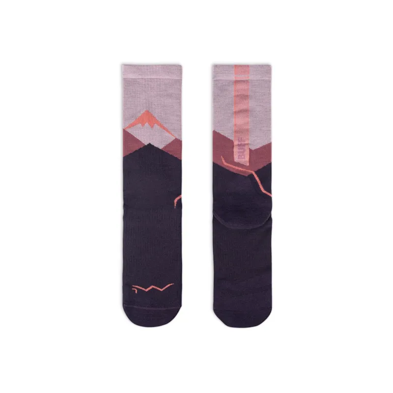 Buff Merino Lightweight Wool Crew Running Sock in Pink-2