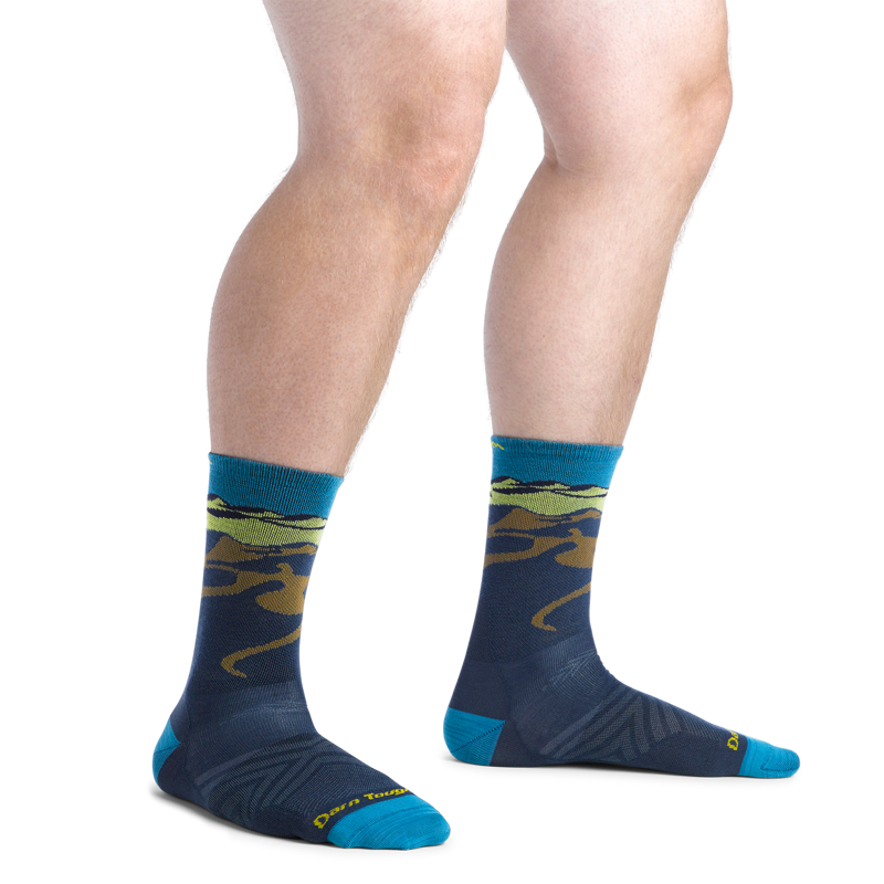 Darn Tough Ridge Runner Micro Crew Ultra-Lightweight Men's Running Socks in Midnight-2