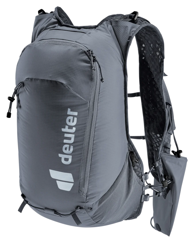 Deuter Ascender 13 Unisex Running Pack in Black-10