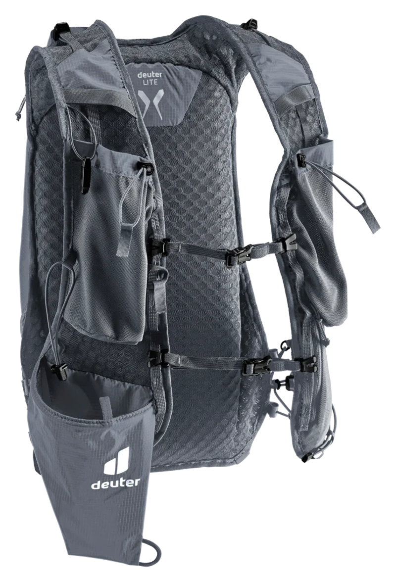Deuter Ascender 13 Unisex Running Pack in Black-1