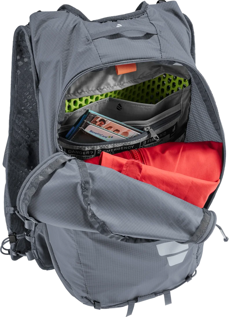 Deuter Ascender 13 Unisex Running Pack in Black-4