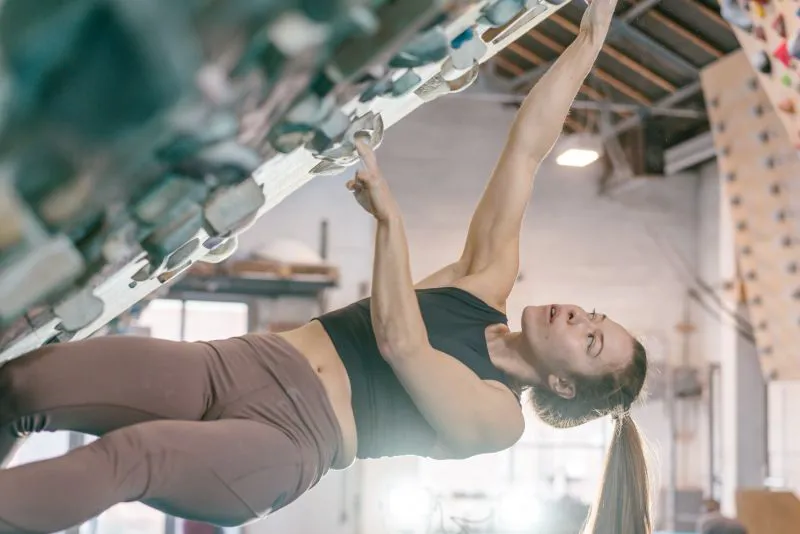 Moon Women's Sigma Tank in Granite-8