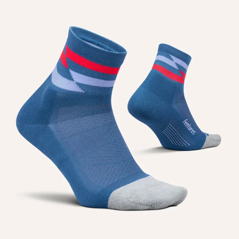 Feetures Elite Light Cushion Quarter Running Sock in Blue Track-1