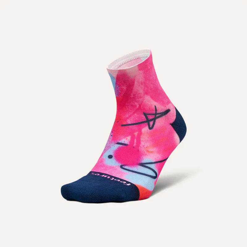Feetures Elite Light Cushion Quarter International Womens Day Running Sock in Feminine Grit-2