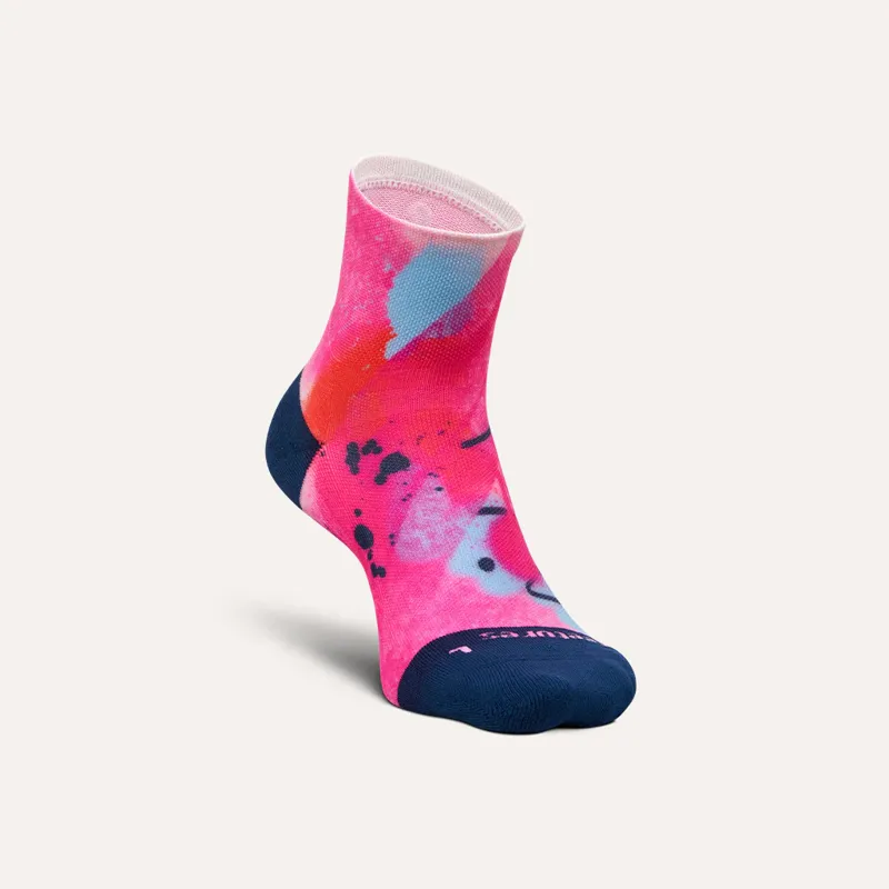 Feetures Elite Light Cushion Quarter International Womens Day Running Sock in Feminine Grit-3