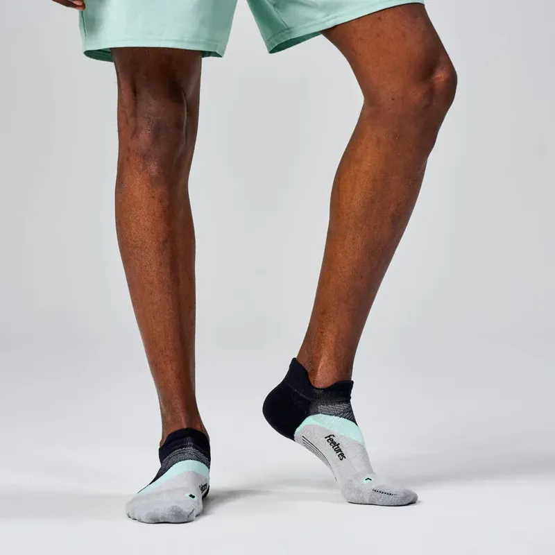 Feetures Elite Light Cushion Tab Running Sock in Mint Chip-2