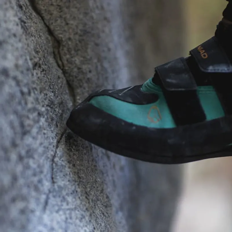 adidas Five Ten Niad VCS Womens Climbing Shoe in Core Black/CloudWhite-8