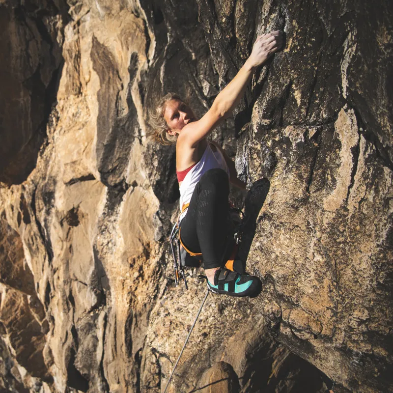 adidas Five Ten Niad VCS Womens Climbing Shoe in Core Black/CloudWhite-7