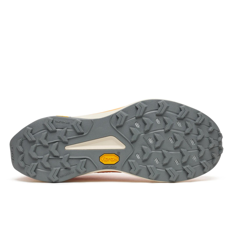 Saucony Peregrine 16 Men's Trail Running Shoe in Fuego/Cyber Orange-1