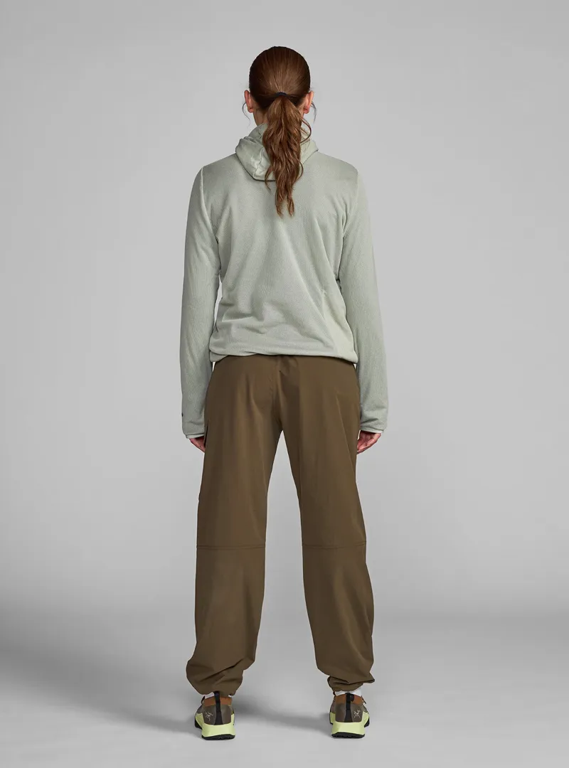 Janji Auras Ultrafleece Women's Hoodie in Arctic-3