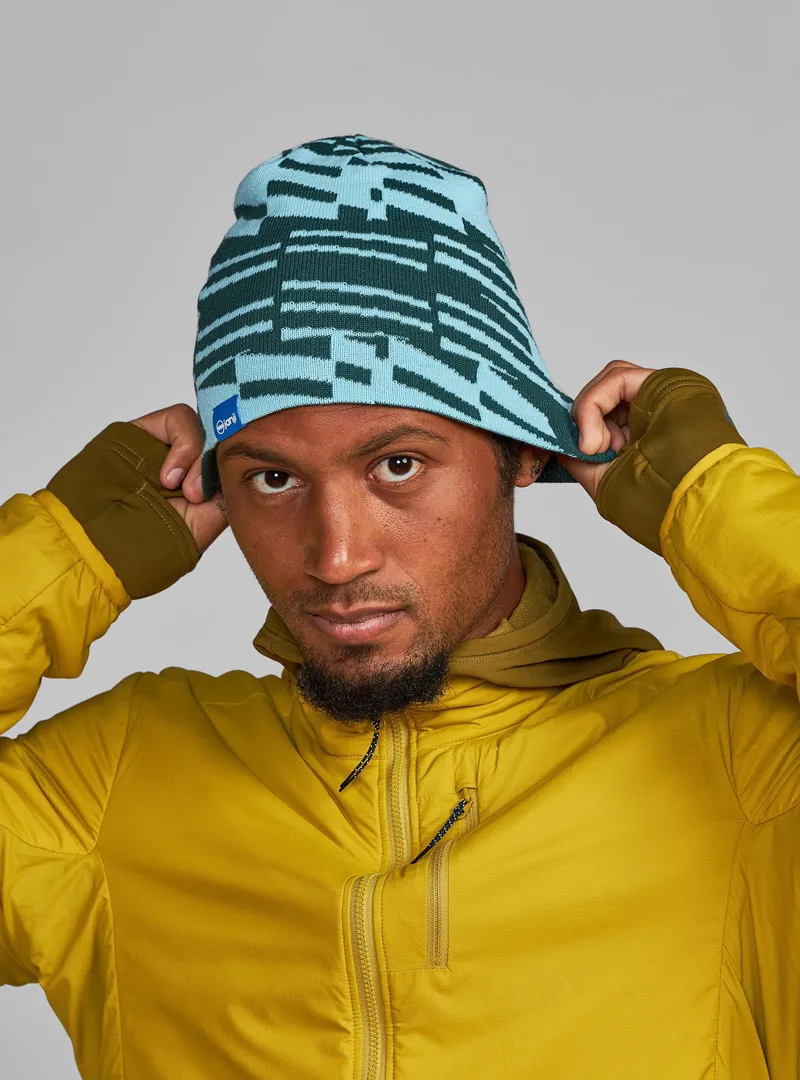 Janji Wavelength Jacquard Beanie in Blue Spruce-1