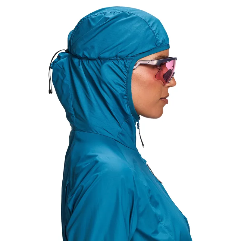 Janji Women's Zephyrunner Wind Shell in Tidal-6