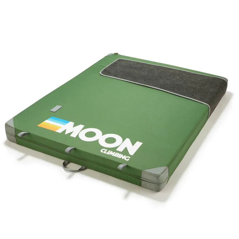 Moon Warrior Crash Pad in Retro Stripe Green
