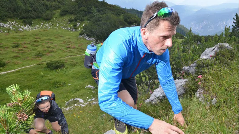 OMM Sonic Men's Running Short in Black-2