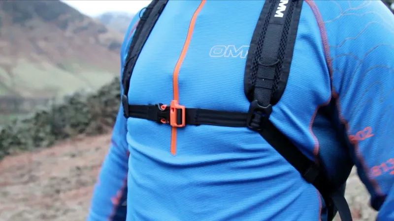 OMM Ultra 8 Unisex Running Rucksack in Blue-3