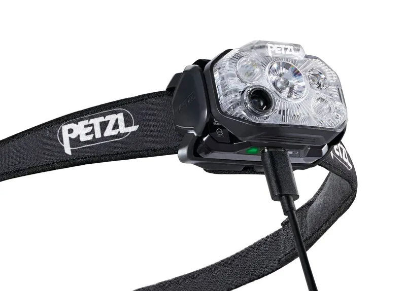 Petzl Swift RL 1200 Classic Headlamp in Black-4
