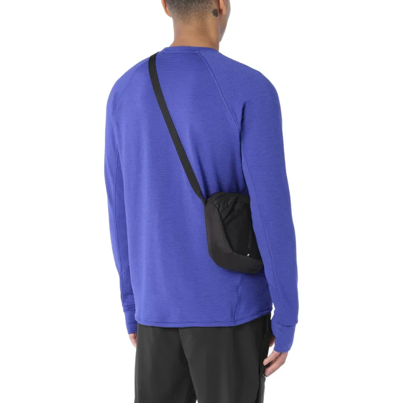 Salomon Essential Lightwarm Men's Crew Neck T-shirt in Clematis Blue-2