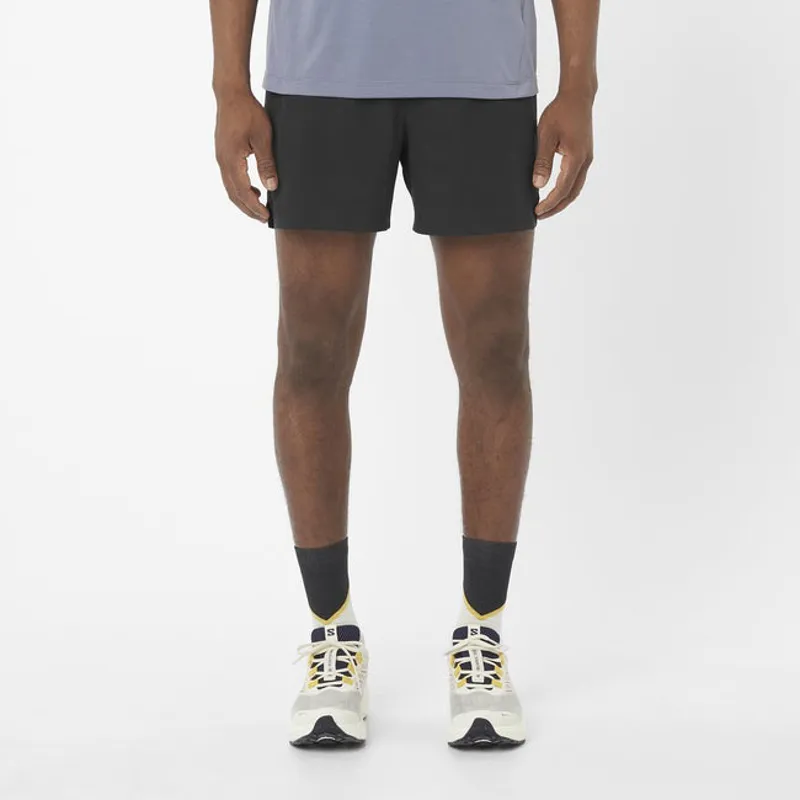 Salomon Shakeout Easy 5inch Men's Running Shorts in Deep Black-2