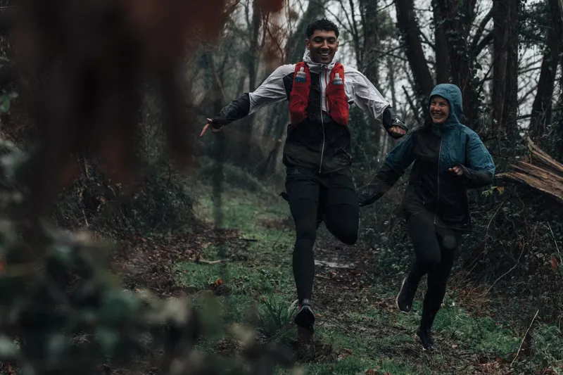 Salomon Sense Pro 10 Unisex Running Vest in Goji Berry/Black-9