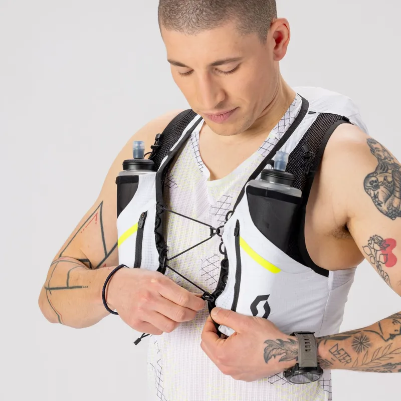 Scott RC PRO TR' 10 Hydration Backpack Race Vest in White/Black-4