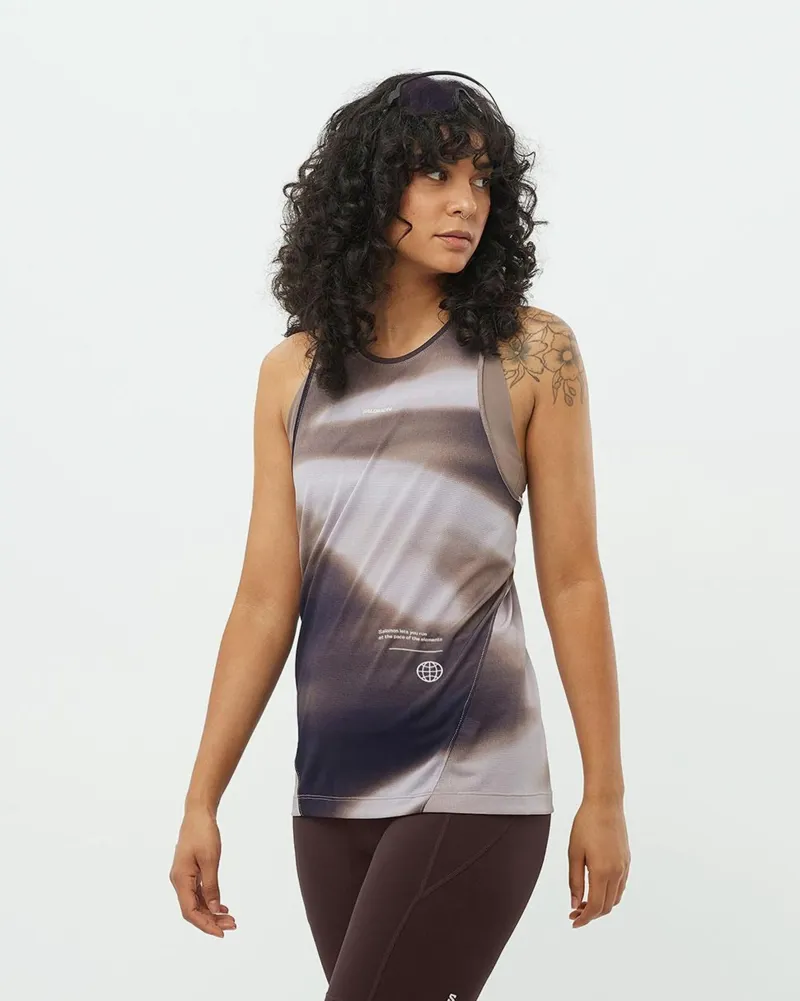 Salomon SHAKEout Core GFX Women's Running Tank Top in Etherea/Astral Aura/Cosmic Sky-1
