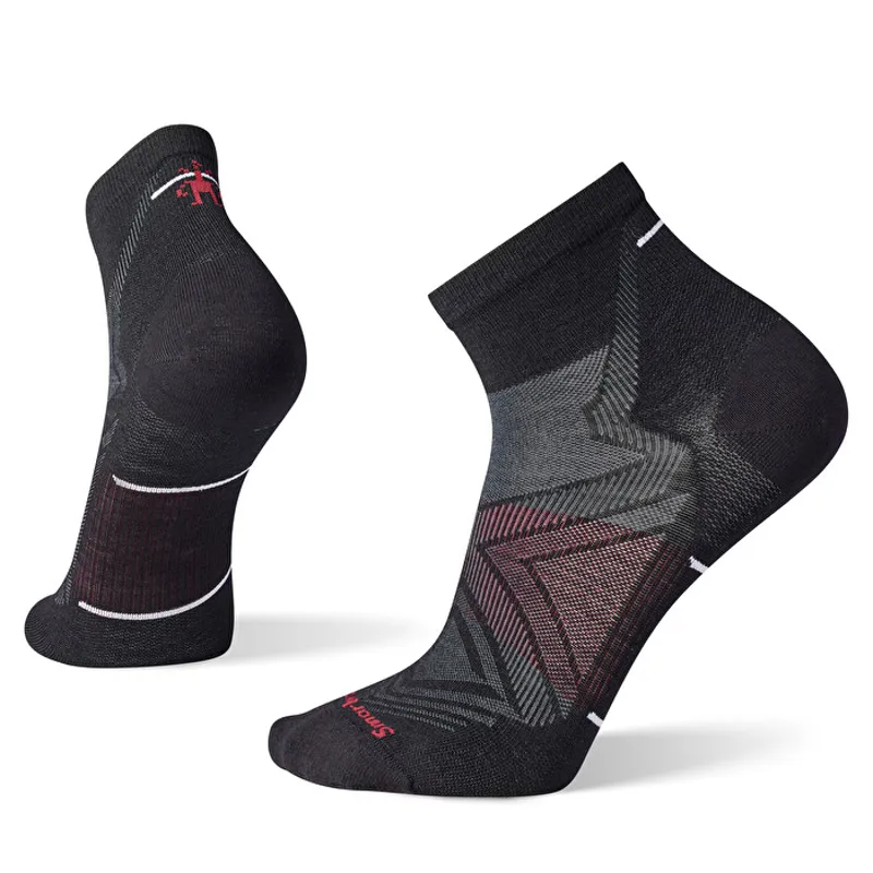 Smartwool Run Zero Cushion Ankle Socks in Black