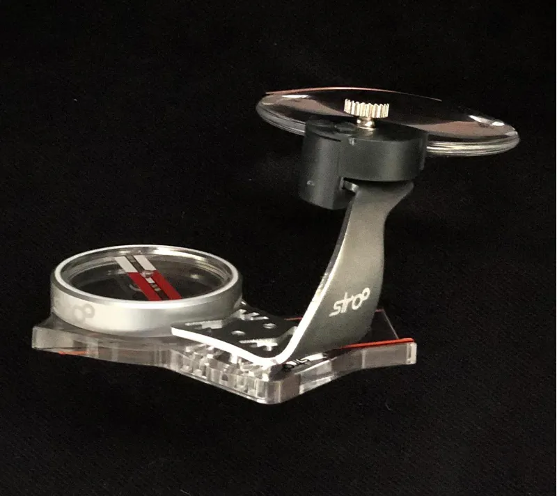 Str8 Magnifier in Left-Hand-4