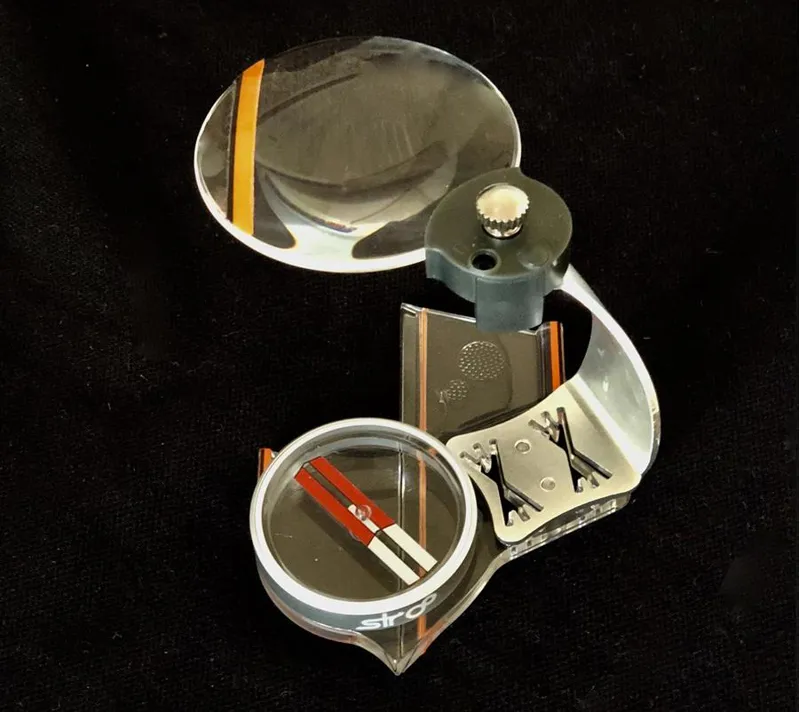 Str8 Magnifier in Left-Hand-3