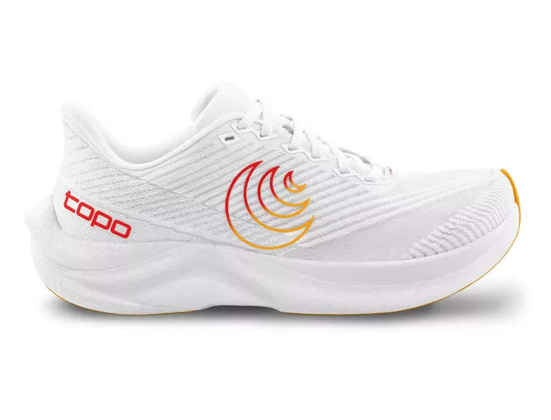 Topo Cyclone 3 Men's Road Running Shoe in White/Sunset 