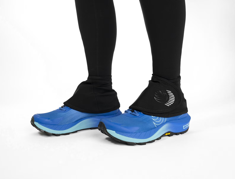 Topo Athletic Switchback Gaiter in Black/Black-1