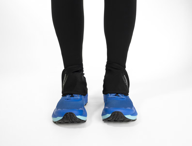 Topo Athletic Switchback Gaiter in Black/Black-2