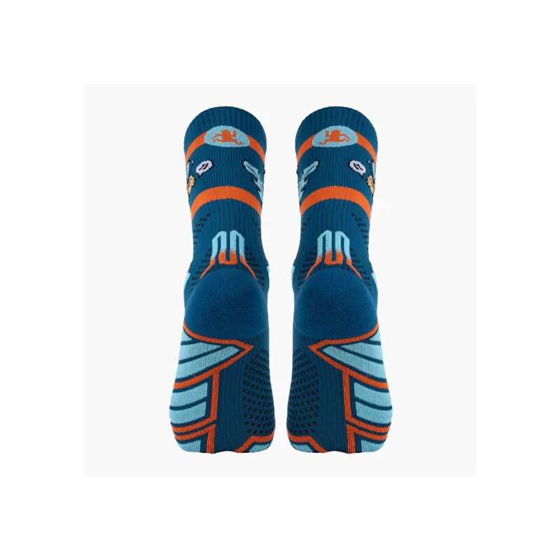 BV Sport Trail Ultra High Running Socks in Bee Beer Blue-1