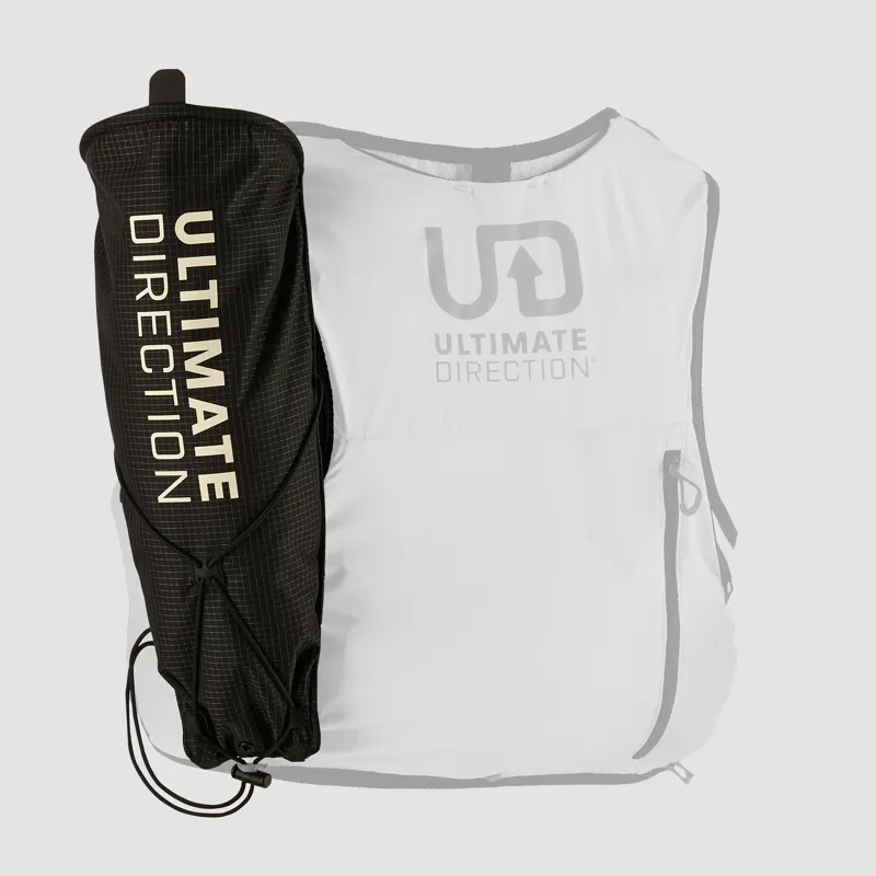 Ultimate Direction Quiver in Black-1