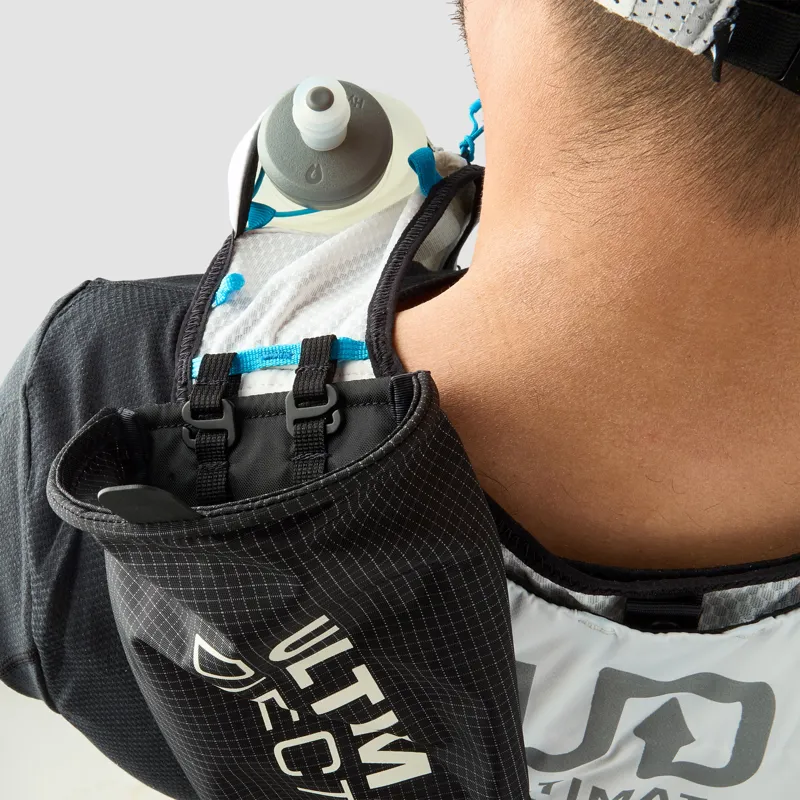 Ultimate Direction Quiver in Black-2
