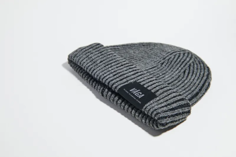 Vaga Midweight Beanie in Charcoal/Black-1