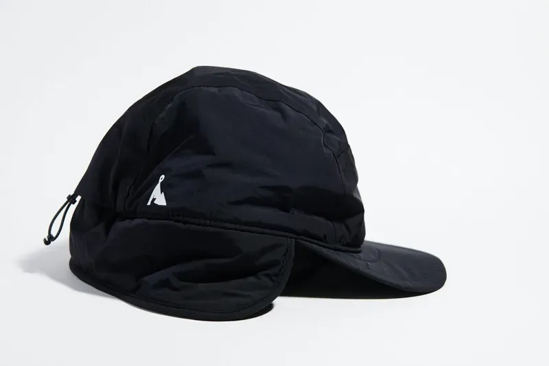 Vaga Padded Hiker Cap in Black-2