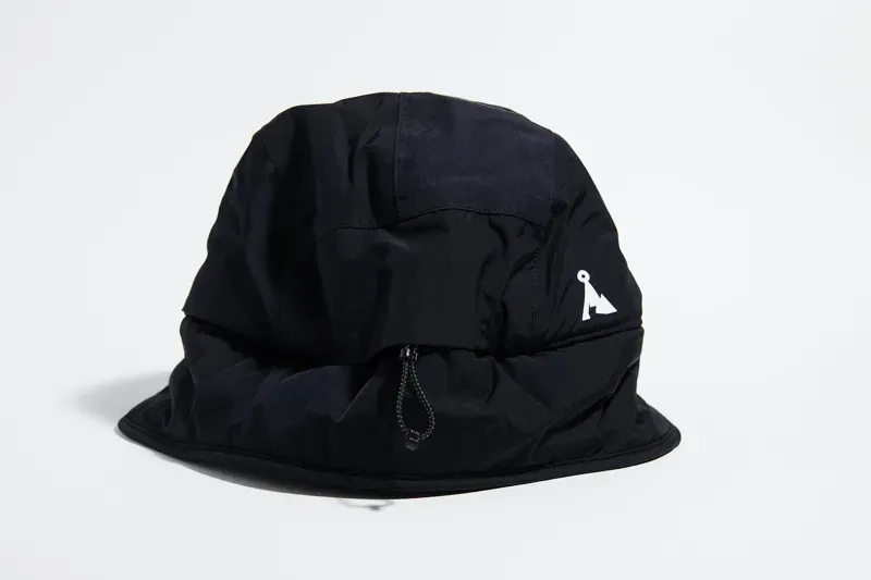 Vaga Padded Hiker Cap in Black-4