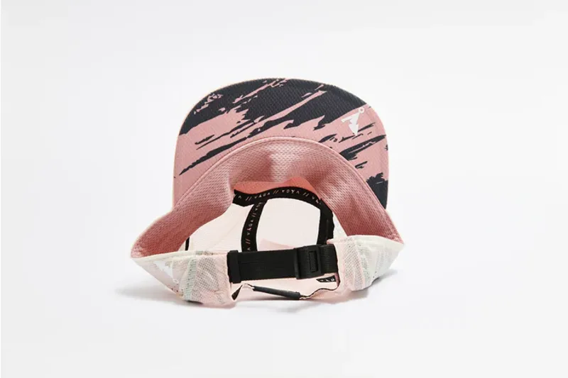 Våga Wind Resistant Feather Racing Cap in Blush/Dusty/Lilac/White -3