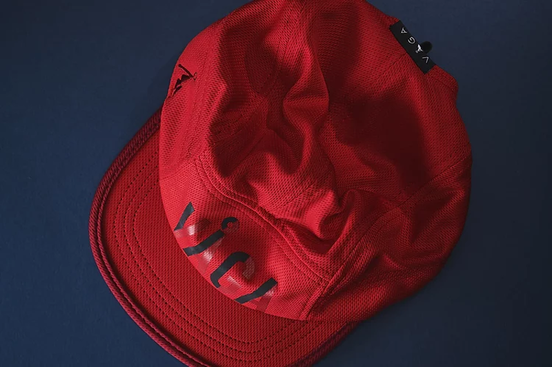 Våga Night Club Running Cap in Flame Red-10