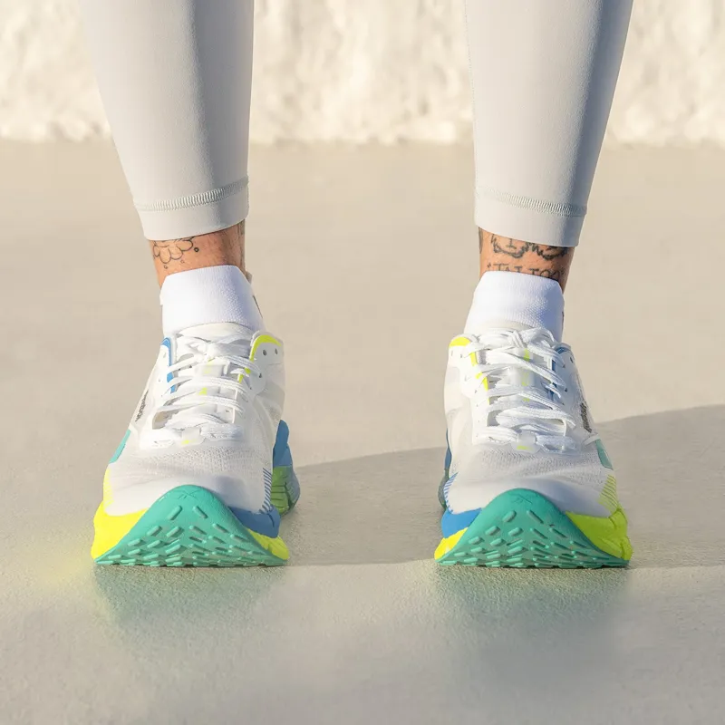 Versus White Glacier Running Ankle Socks-2