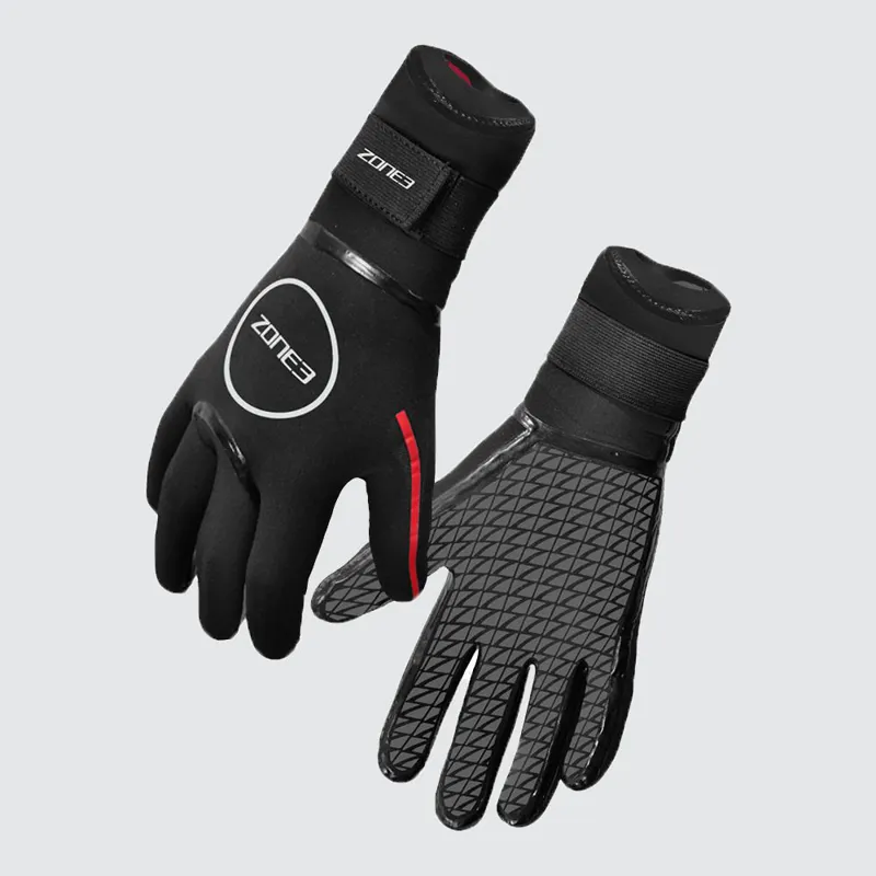 Zone3 Neoprene Heat-Tech Warmth Swim Gloves in Black/Red